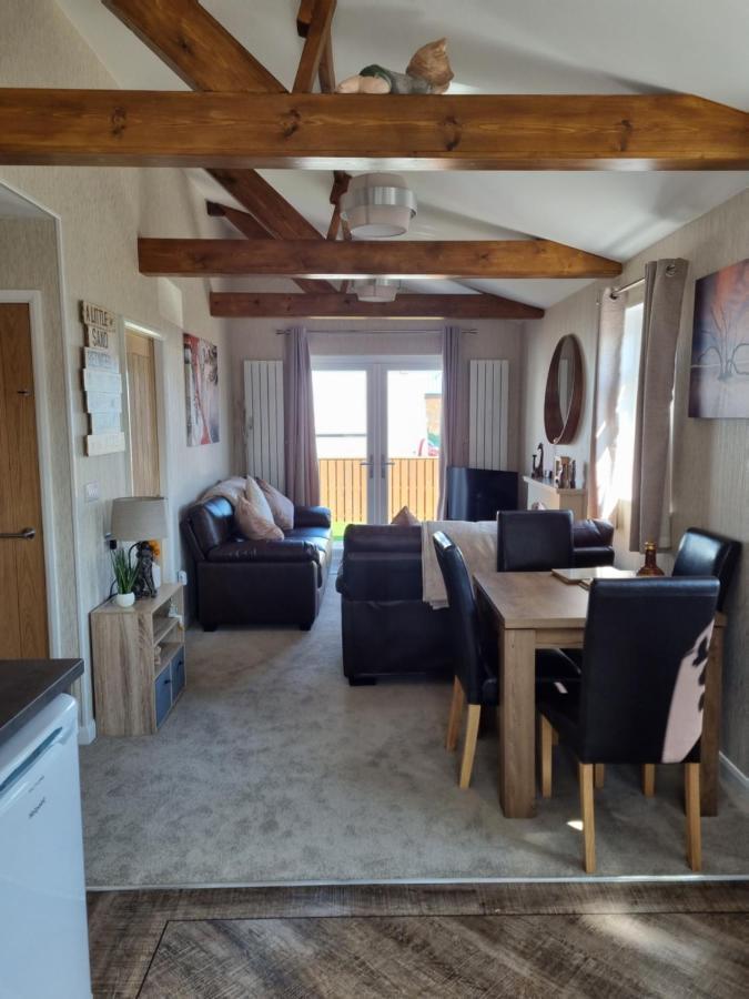 Chalet Captivatingly Stunning 2-bed In